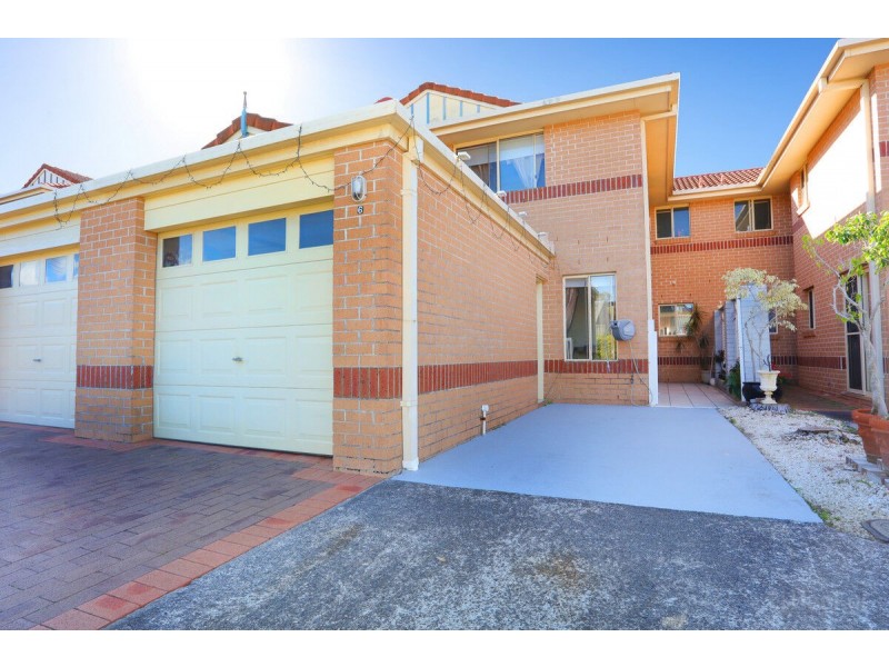 6/427 Pine Ridge Road, Runaway Bay QLD 4216