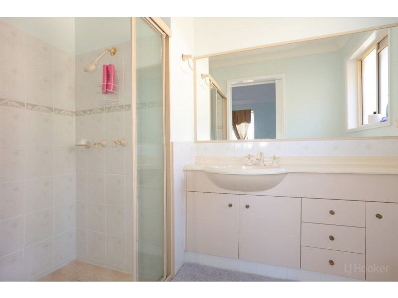 6/427 Pine Ridge Road, Runaway Bay QLD 4216