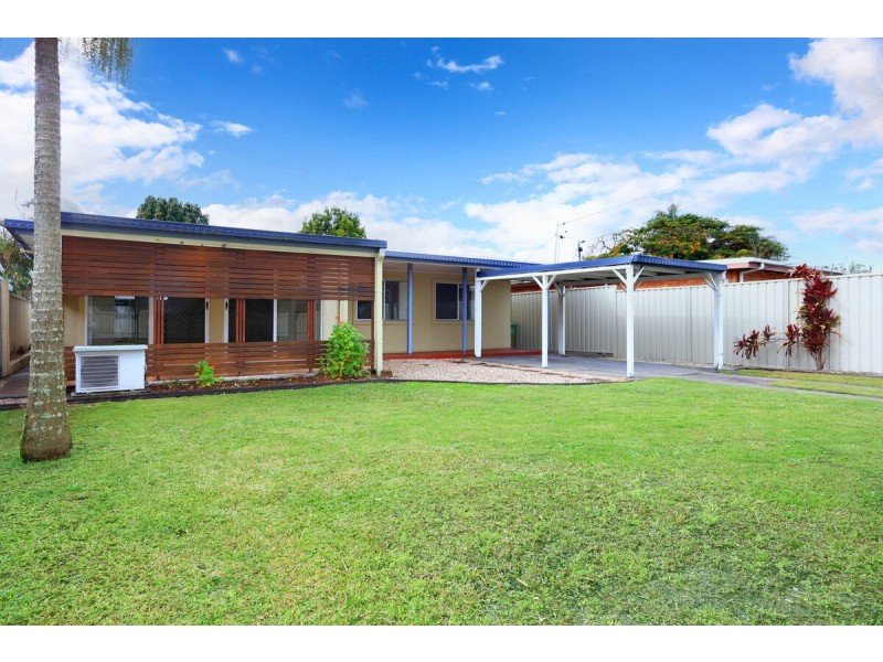 35 Jacaranda Avenue, Hollywell QLD 4216
