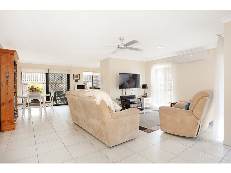 74/24 Amsonia Court, Arundel QLD 4214