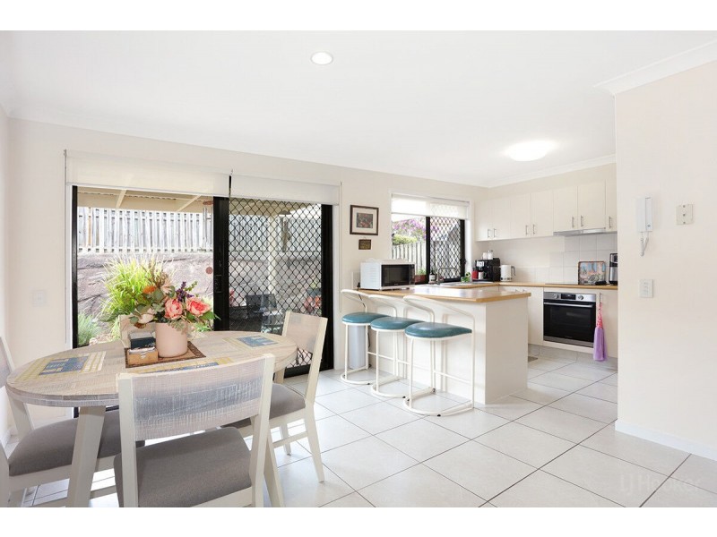 74/24 Amsonia Court, Arundel QLD 4214