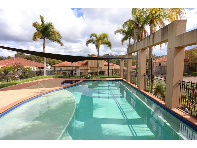 74/24 Amsonia Court, Arundel QLD 4214