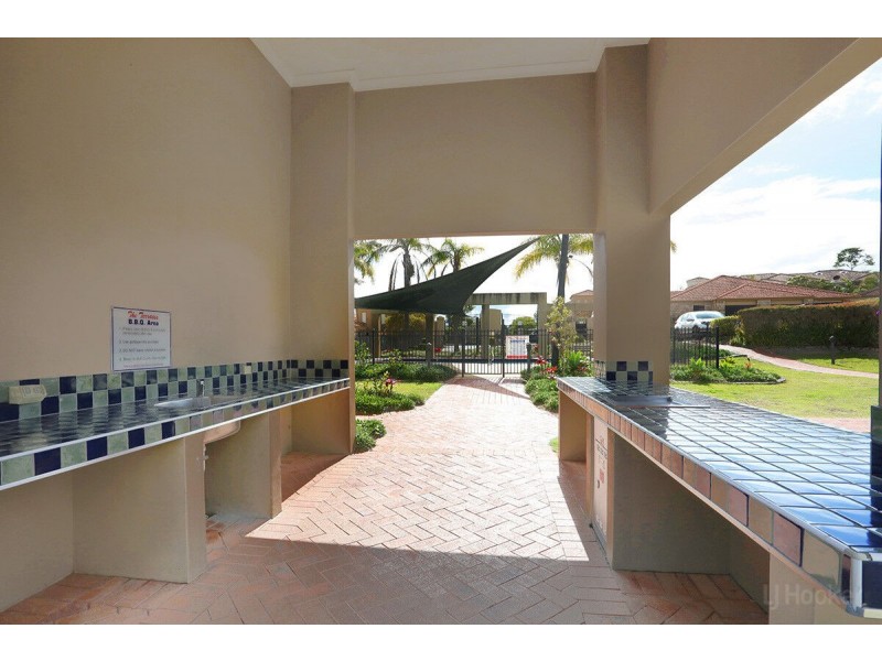 74/24 Amsonia Court, Arundel QLD 4214