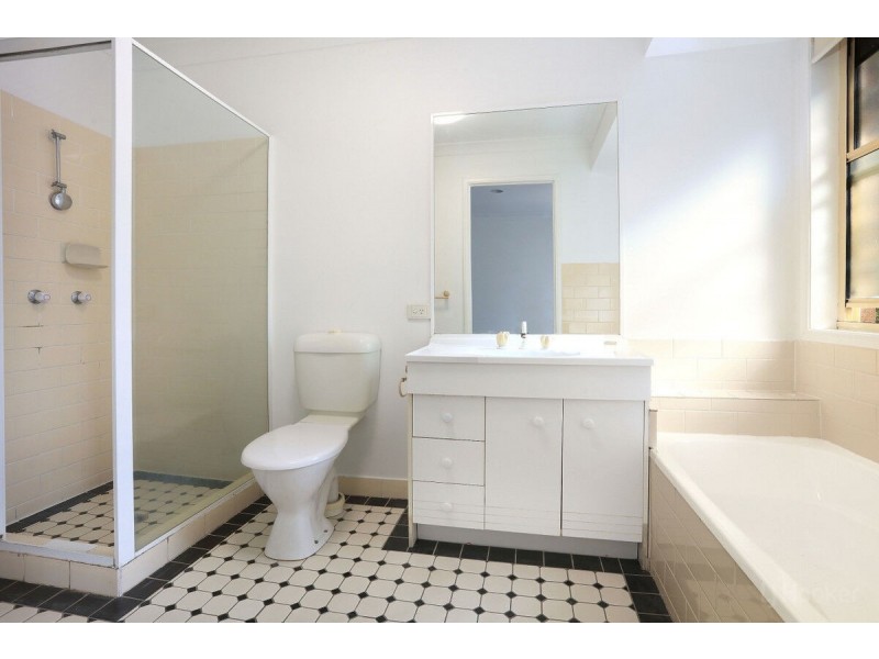 127/125 Hansford Road, Coombabah QLD 4216