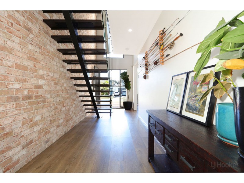 3 Skippers Place, Coomera Waters QLD 4209