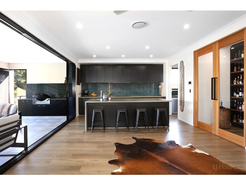 3 Skippers Place, Coomera Waters QLD 4209