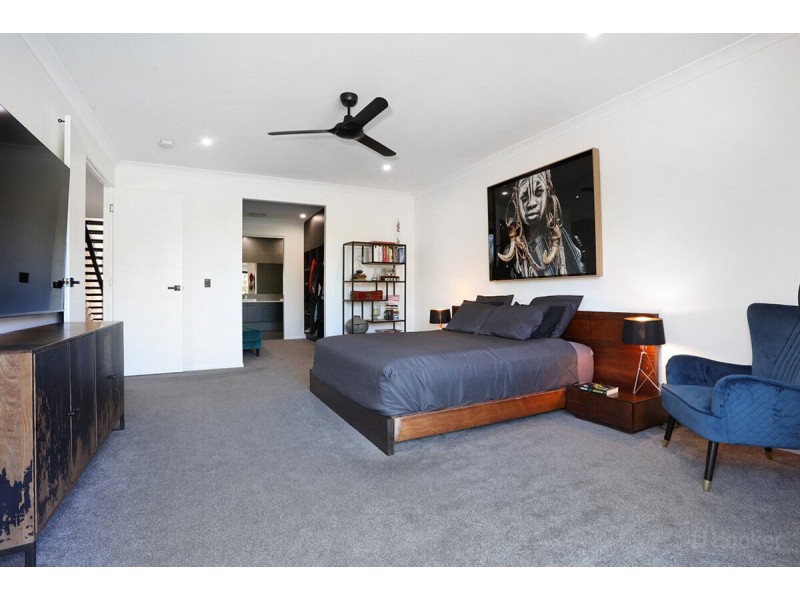 3 Skippers Place, Coomera Waters QLD 4209