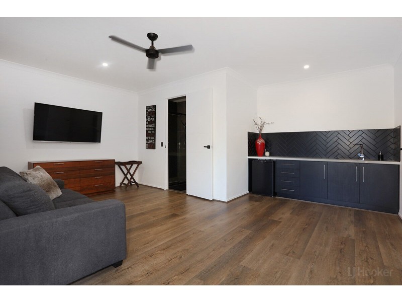 3 Skippers Place, Coomera Waters QLD 4209