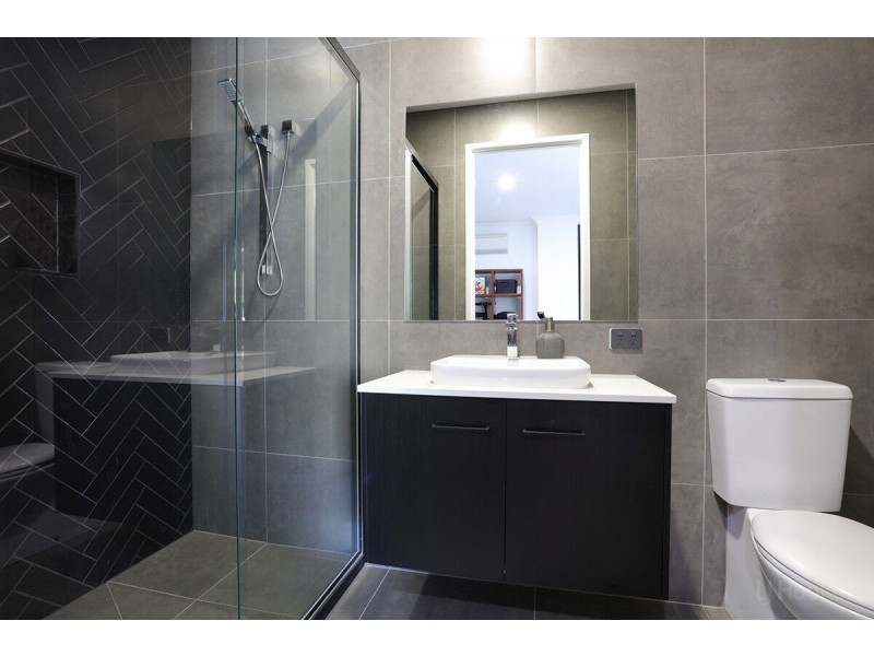 3 Skippers Place, Coomera Waters QLD 4209