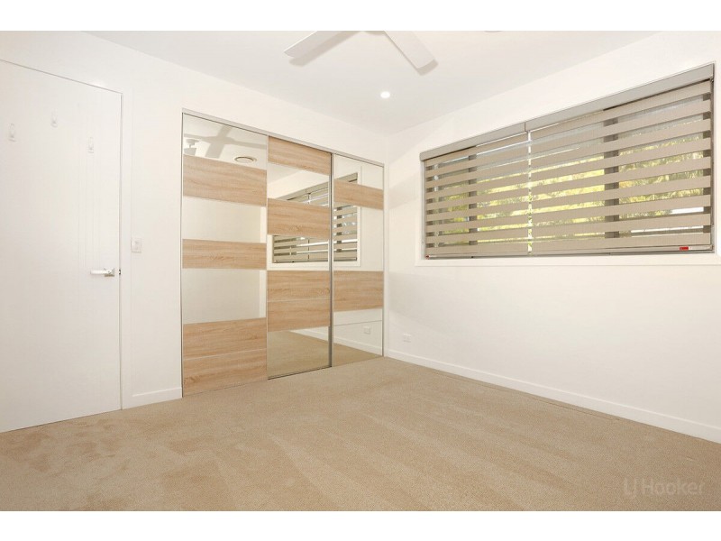 2/20 Nevenia Street, Labrador QLD 4215