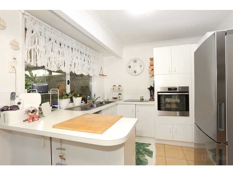 2/18 Kangaroo Avenue, Coombabah QLD 4216