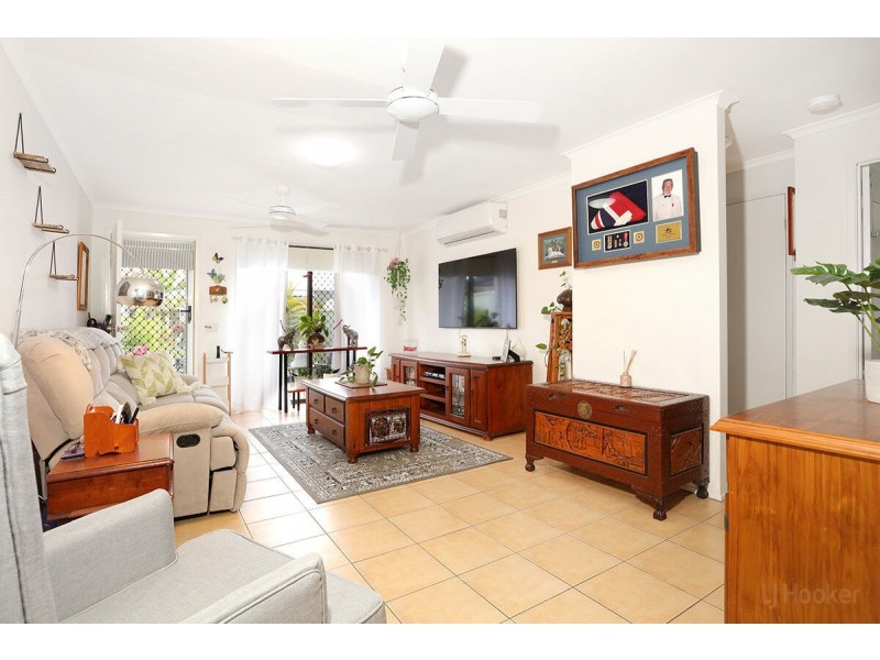 2/18 Kangaroo Avenue, Coombabah QLD 4216