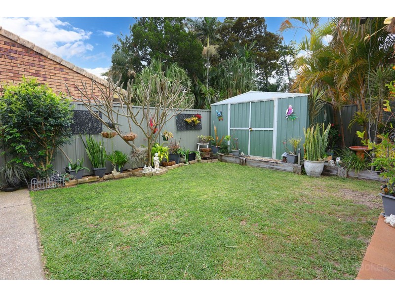 2/18 Kangaroo Avenue, Coombabah QLD 4216