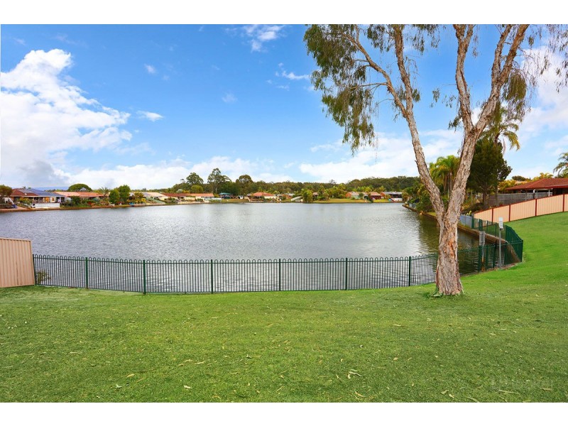 2/18 Kangaroo Avenue, Coombabah QLD 4216