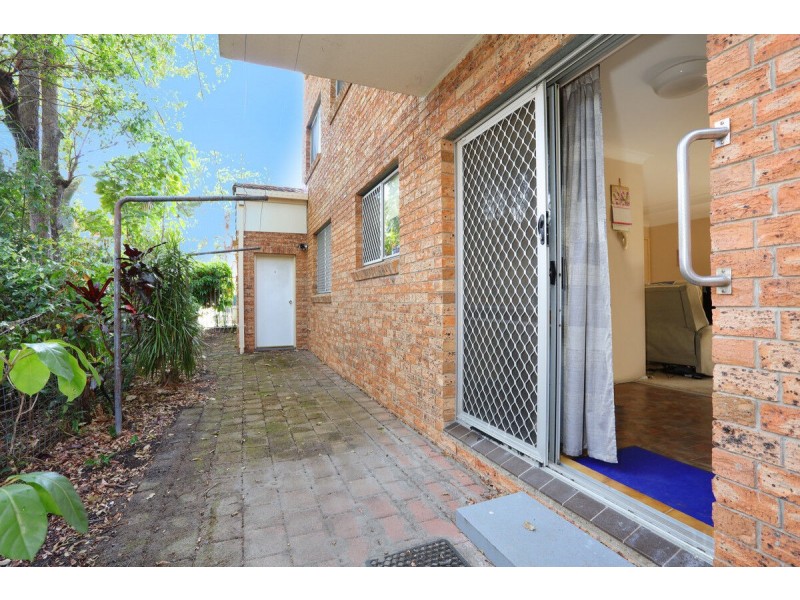 2/175 Muir Street, Labrador QLD 4215