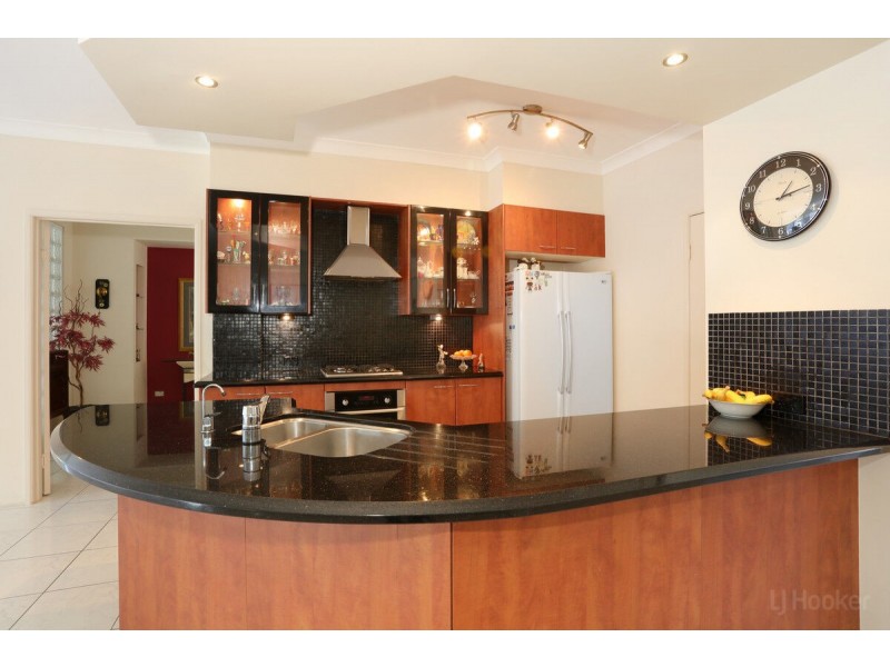 20/131 Morala Avenue, Runaway Bay QLD 4216