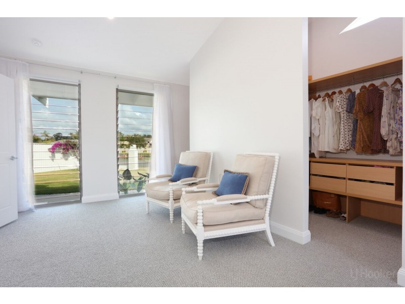 11 Wendoree Way, Coombabah QLD 4216