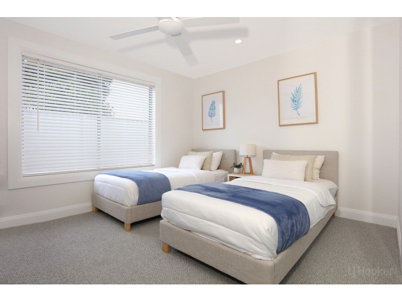 11 Wendoree Way, Coombabah QLD 4216