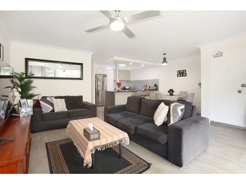 25/22 Jennifer Avenue, Runaway Bay QLD 4216