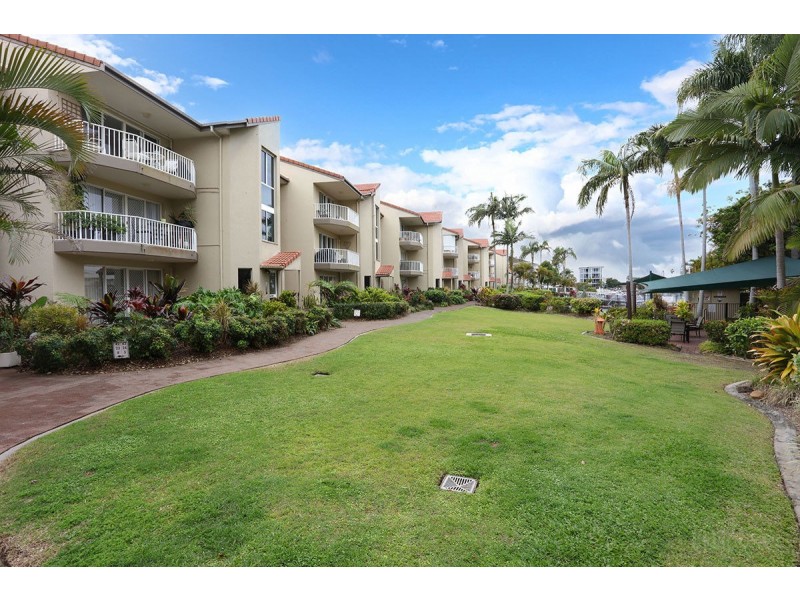 25/22 Jennifer Avenue, Runaway Bay QLD 4216