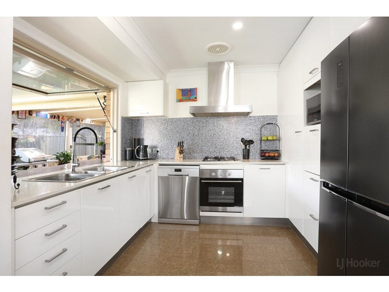 2/15 Trevor Drive, Coombabah QLD 4216