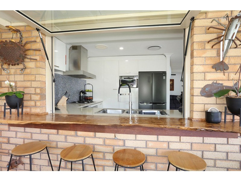 2/15 Trevor Drive, Coombabah QLD 4216