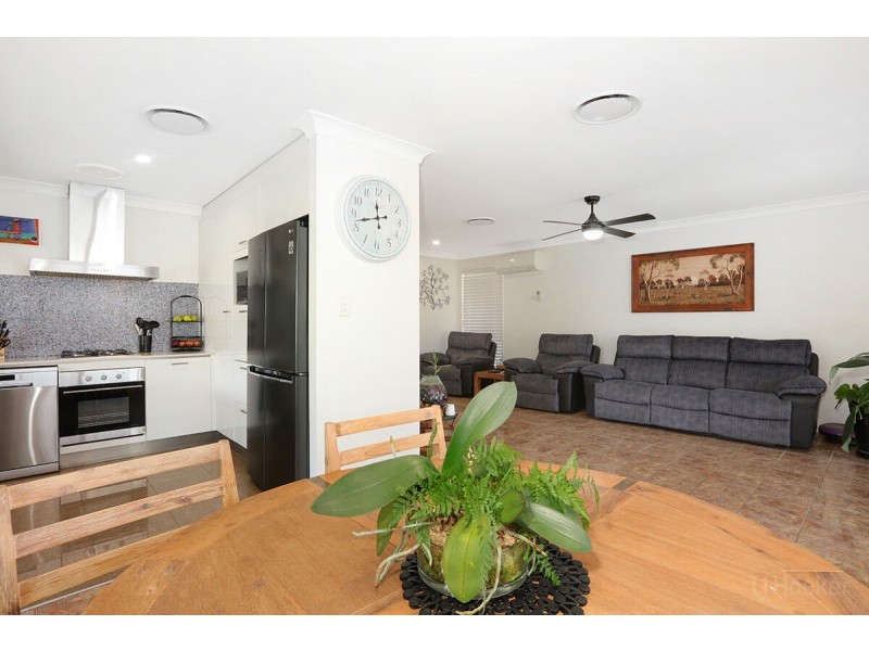 2/15 Trevor Drive, Coombabah QLD 4216