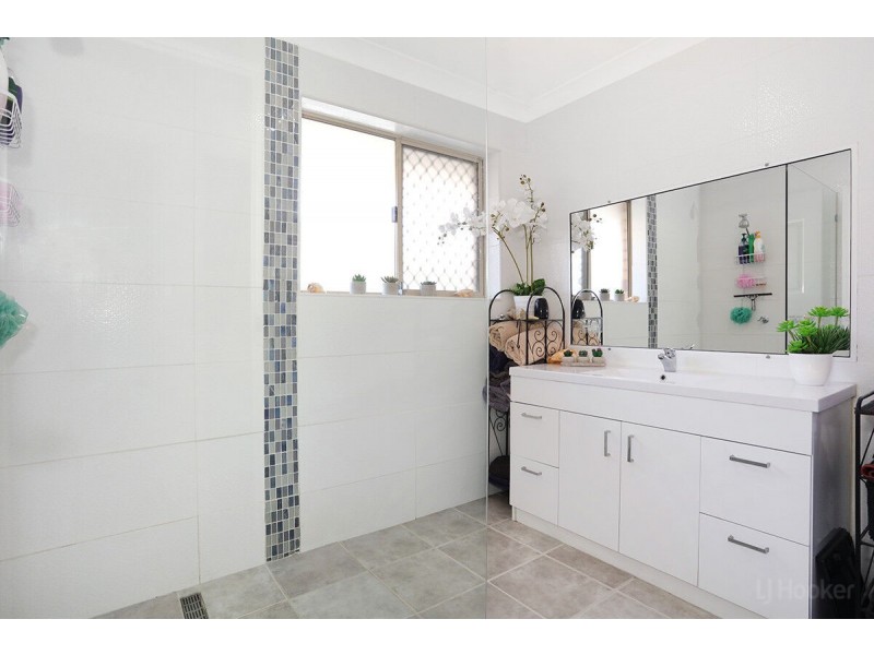 2/15 Trevor Drive, Coombabah QLD 4216