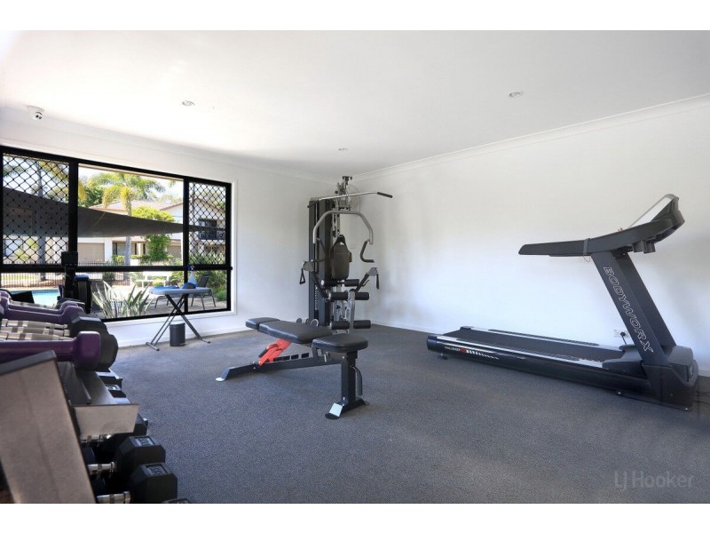 109/590 Pine Ridge Road, Coombabah QLD 4216