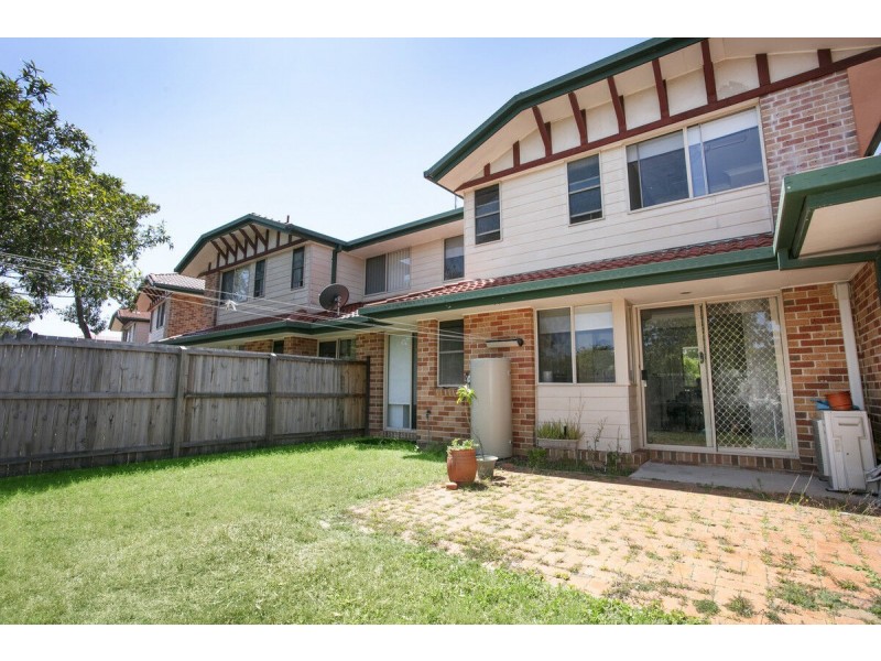 35/75 Brown Street, Labrador QLD 4215