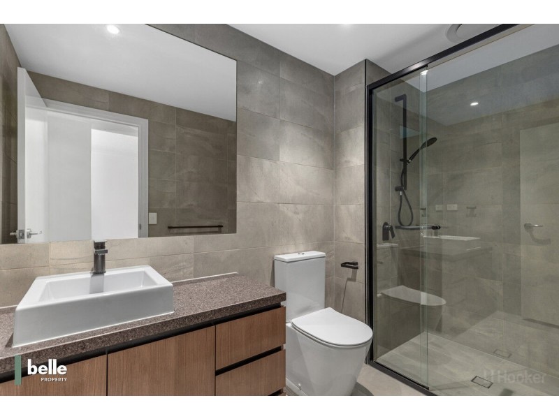 5215 Harbourview Drive, Hope Island QLD 4212