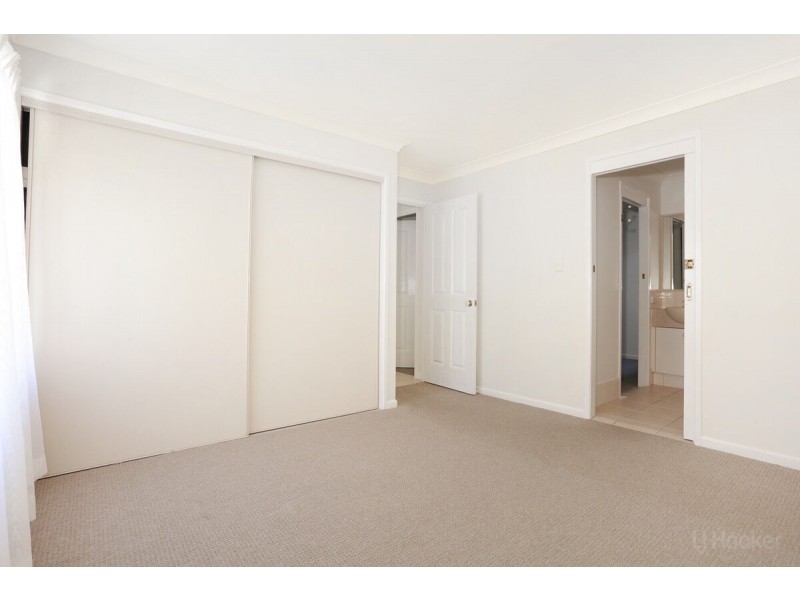 2/51 Errol Avenue, Paradise Point QLD 4216