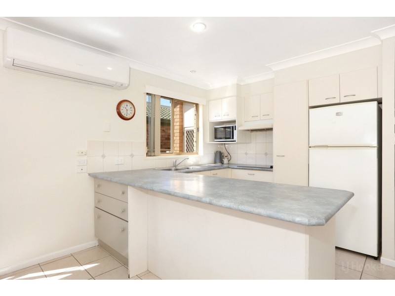 2/51 Errol Avenue, Paradise Point QLD 4216