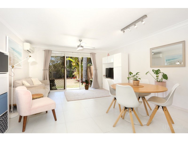 51/75 Brown Street, Labrador QLD 4215