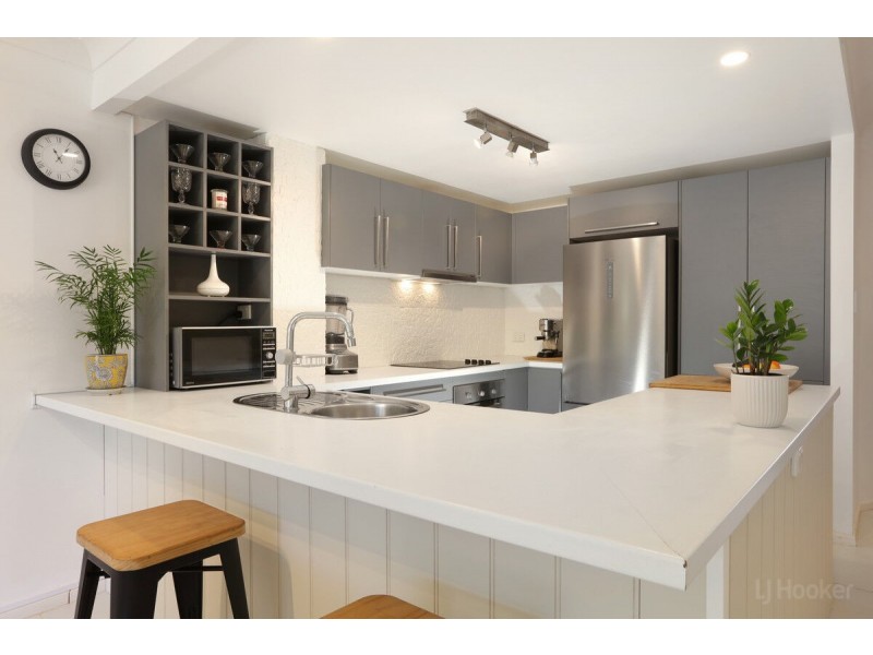 51/75 Brown Street, Labrador QLD 4215