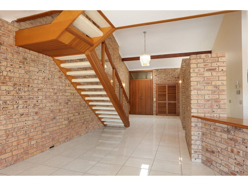 73 Columbus Drive, Hollywell QLD 4216