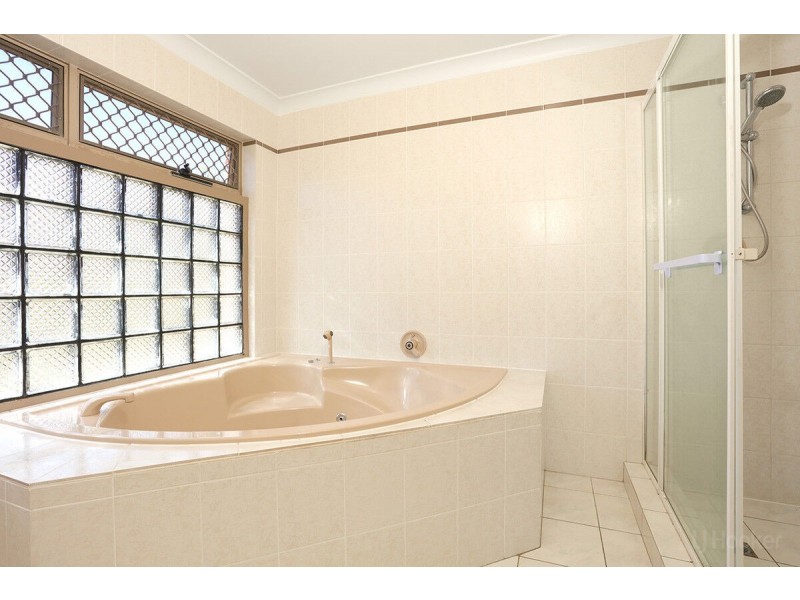 73 Columbus Drive, Hollywell QLD 4216