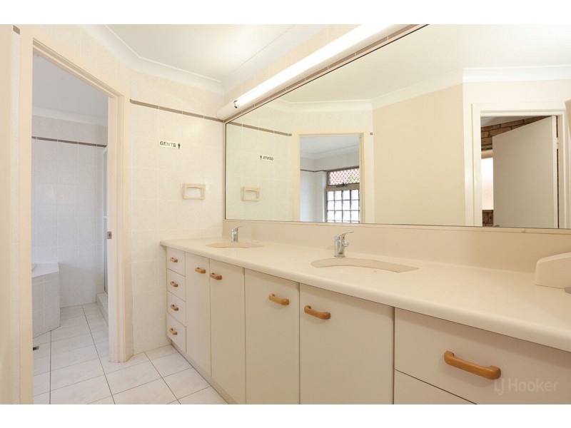 73 Columbus Drive, Hollywell QLD 4216