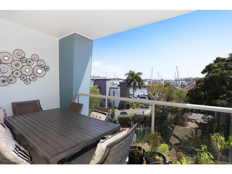 533/64 Sickle Avenue, Hope Island QLD 4212