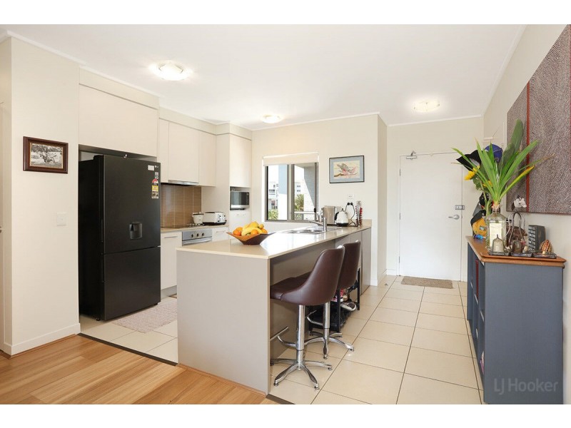 533/64 Sickle Avenue, Hope Island QLD 4212