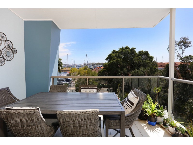 533/64 Sickle Avenue, Hope Island QLD 4212