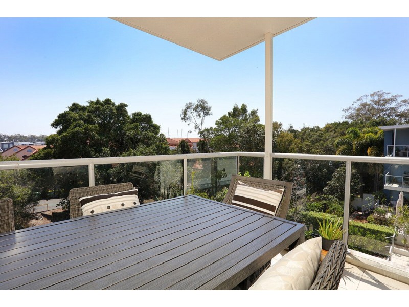 533/64 Sickle Avenue, Hope Island QLD 4212