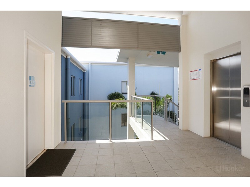533/64 Sickle Avenue, Hope Island QLD 4212