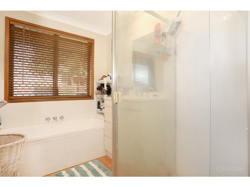 4 Ballard Place, Coombabah QLD 4216