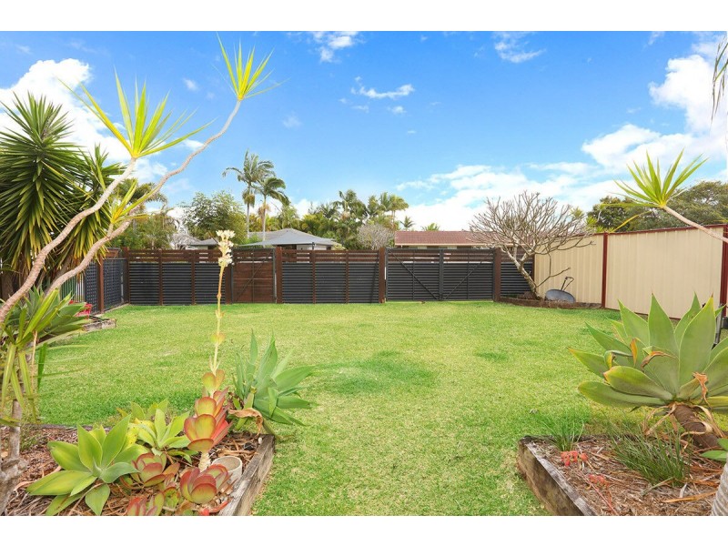 4 Ballard Place, Coombabah QLD 4216