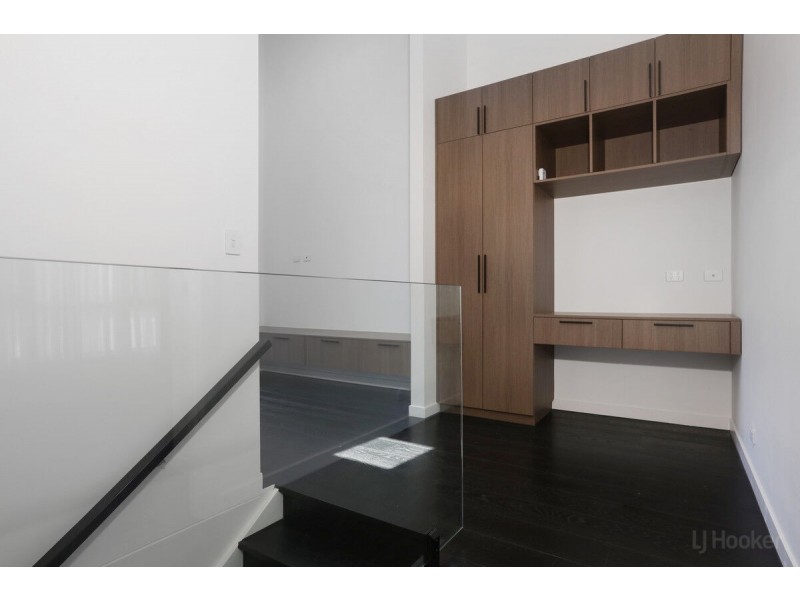 1/451 Pine Ridge Road, Runaway Bay QLD 4216