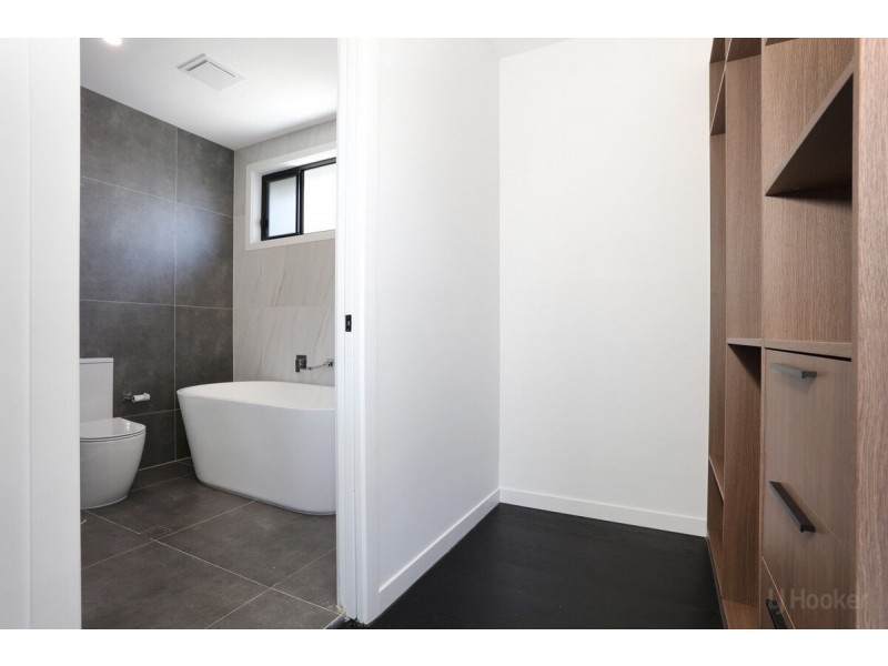 1/451 Pine Ridge Road, Runaway Bay QLD 4216