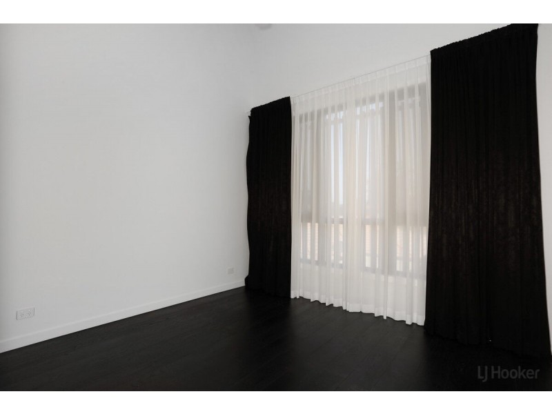 1/451 Pine Ridge Road, Runaway Bay QLD 4216