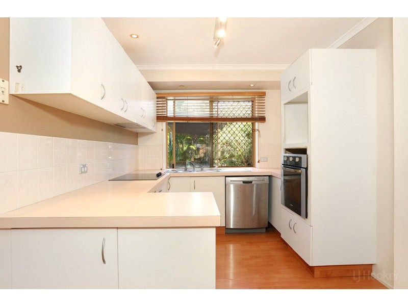 28/461 Pine Ridge Road, Runaway Bay QLD 4216