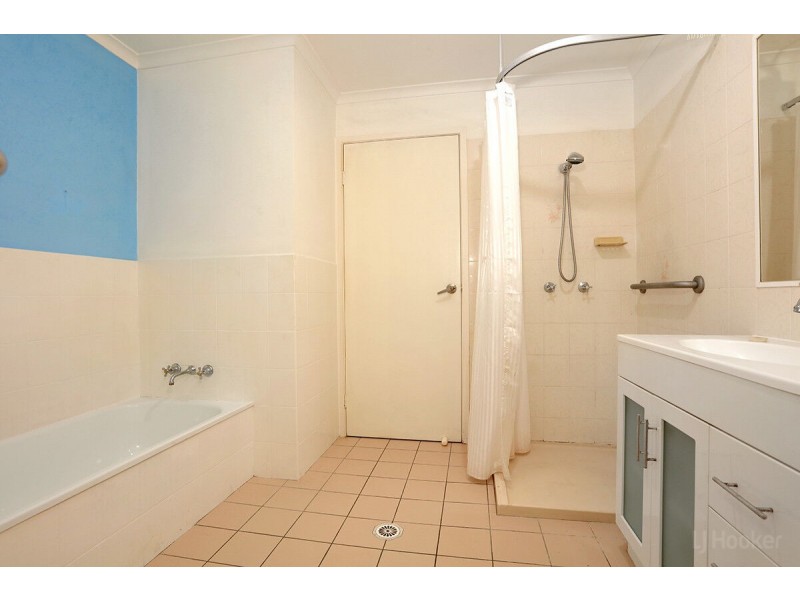 28/461 Pine Ridge Road, Runaway Bay QLD 4216